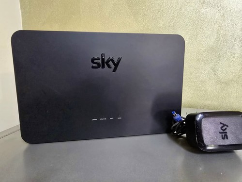 Modem sky hub sr203 - wi-fi,